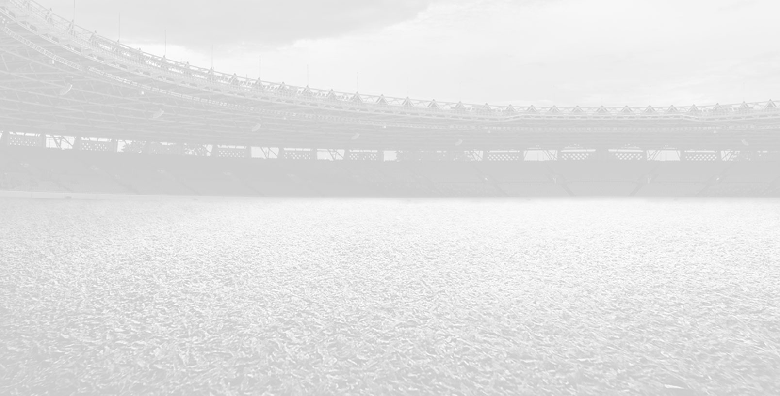 futbolista ejecutando media bolea