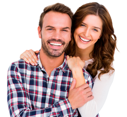 Una pareja feliz ahorrando