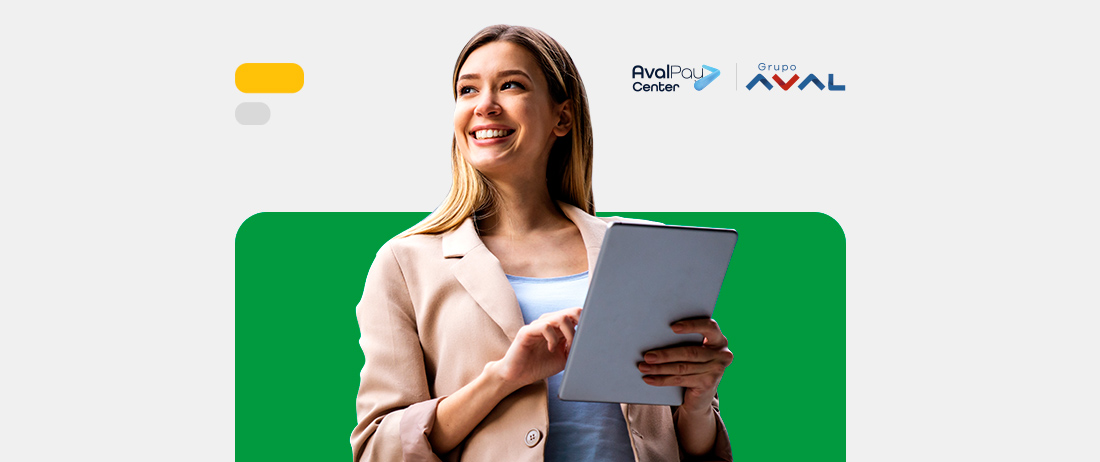Mujer ejecutiva sonriente