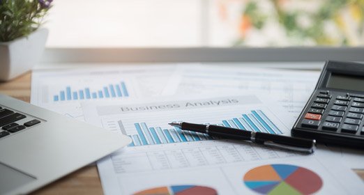 Archivos fisicos en hojas de papel  con información de recaudos