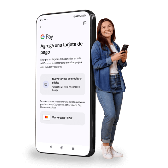 Dos mujeres haciendo trasnferencias por su telefono