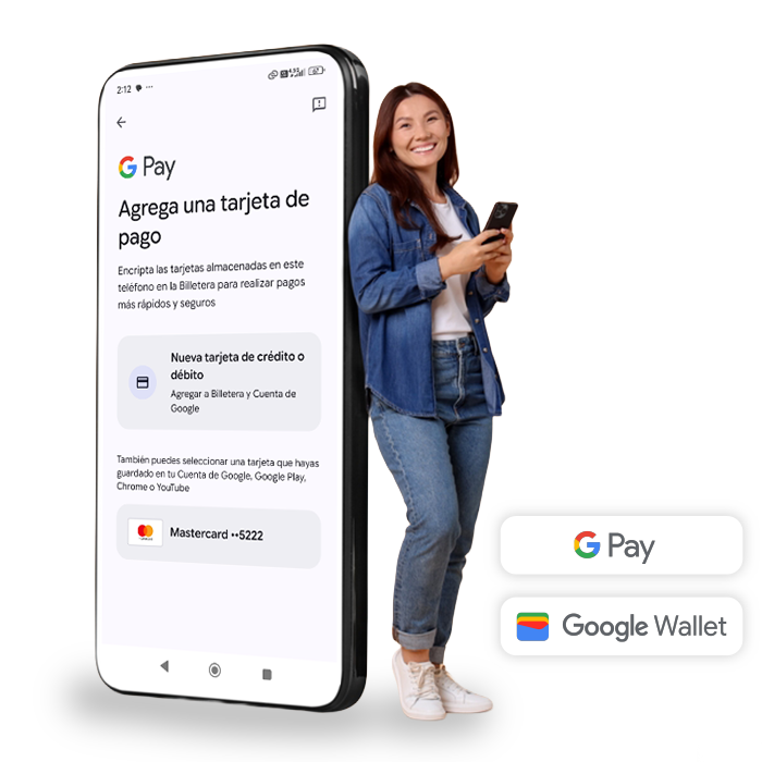 Dos mujeres haciendo trasnferencias por su telefono