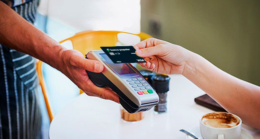 Una corresponsal bancaria