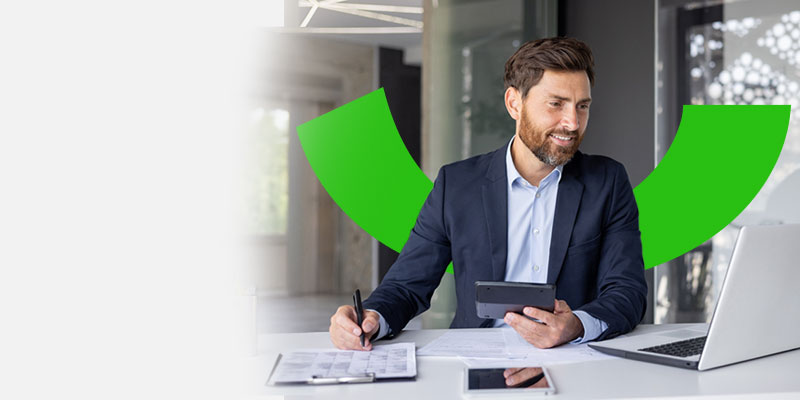 Un cliente está haciendo cuentas con las tasas de captación de su producto