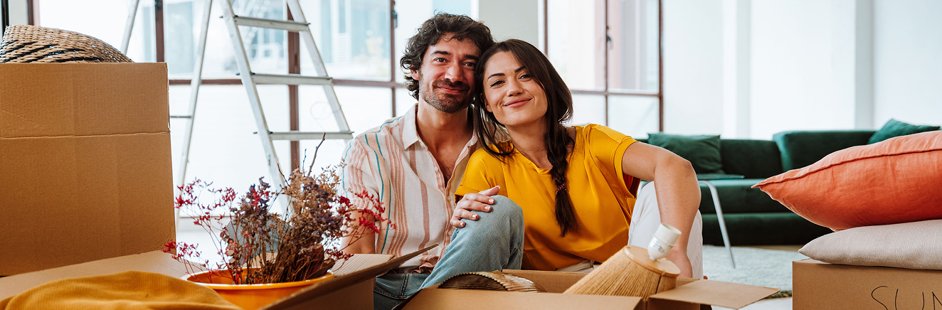 pareja de adultos felices